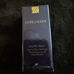 Estée Lauder Double Wear Stay-in-Place Foundation